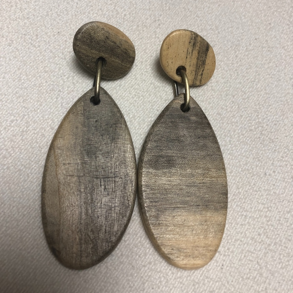 Wood earrings